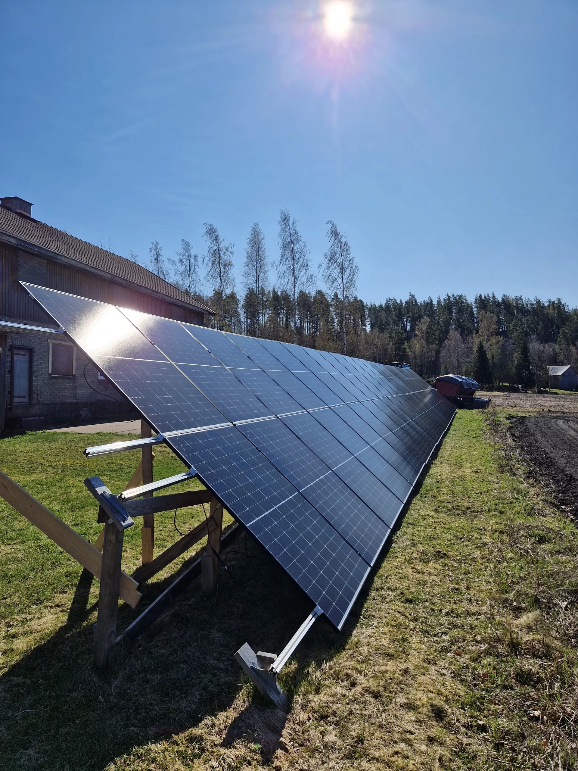 Aurinkopaneelit: täysi kapasiteetti käytössä