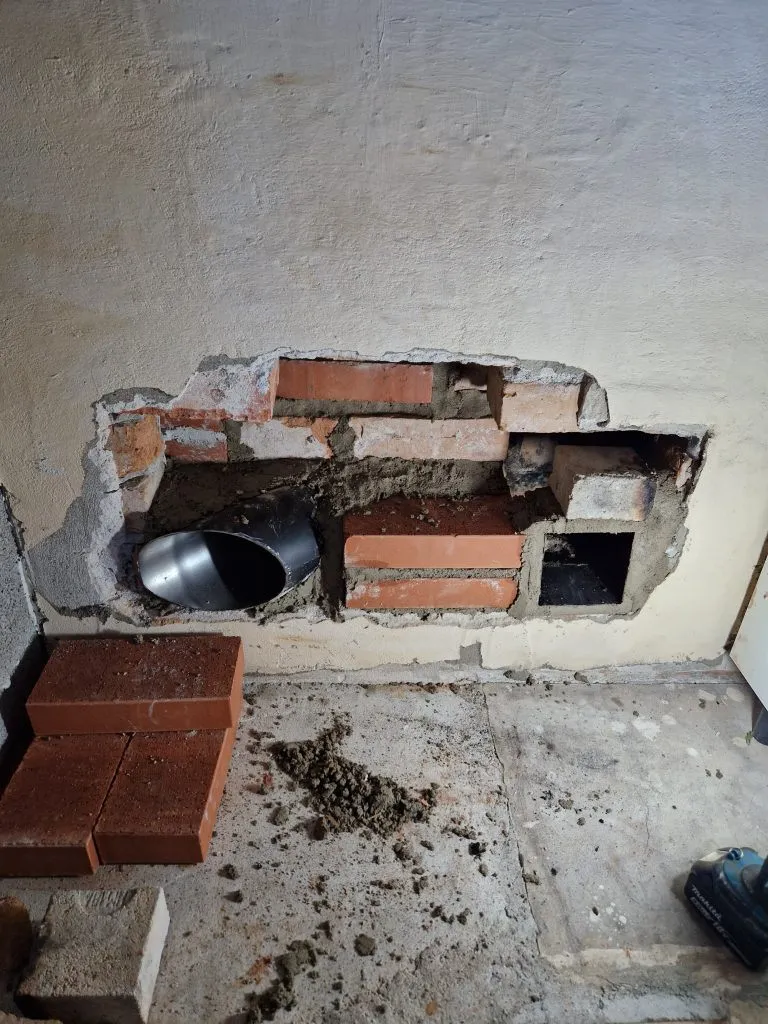 Kakluunin esimuurauksia